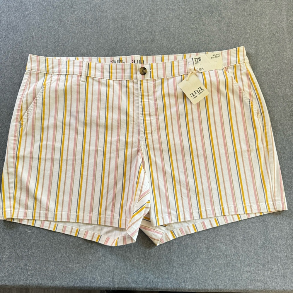 a.n.a Mid Rise Midi Shorts White Multi Color Stripes Women’s Size 22W New Flawed
